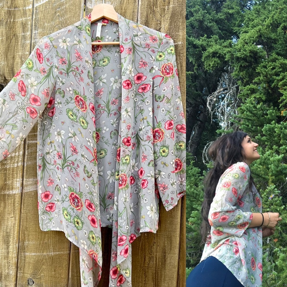 Vintage Y2K Sage Meadow Floral Cottagecore Kimono 🌿